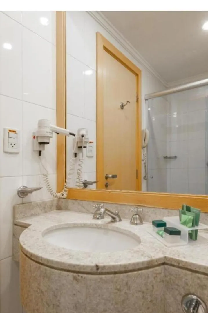 Hotel Guarulhos Flat Services, Aeroporto